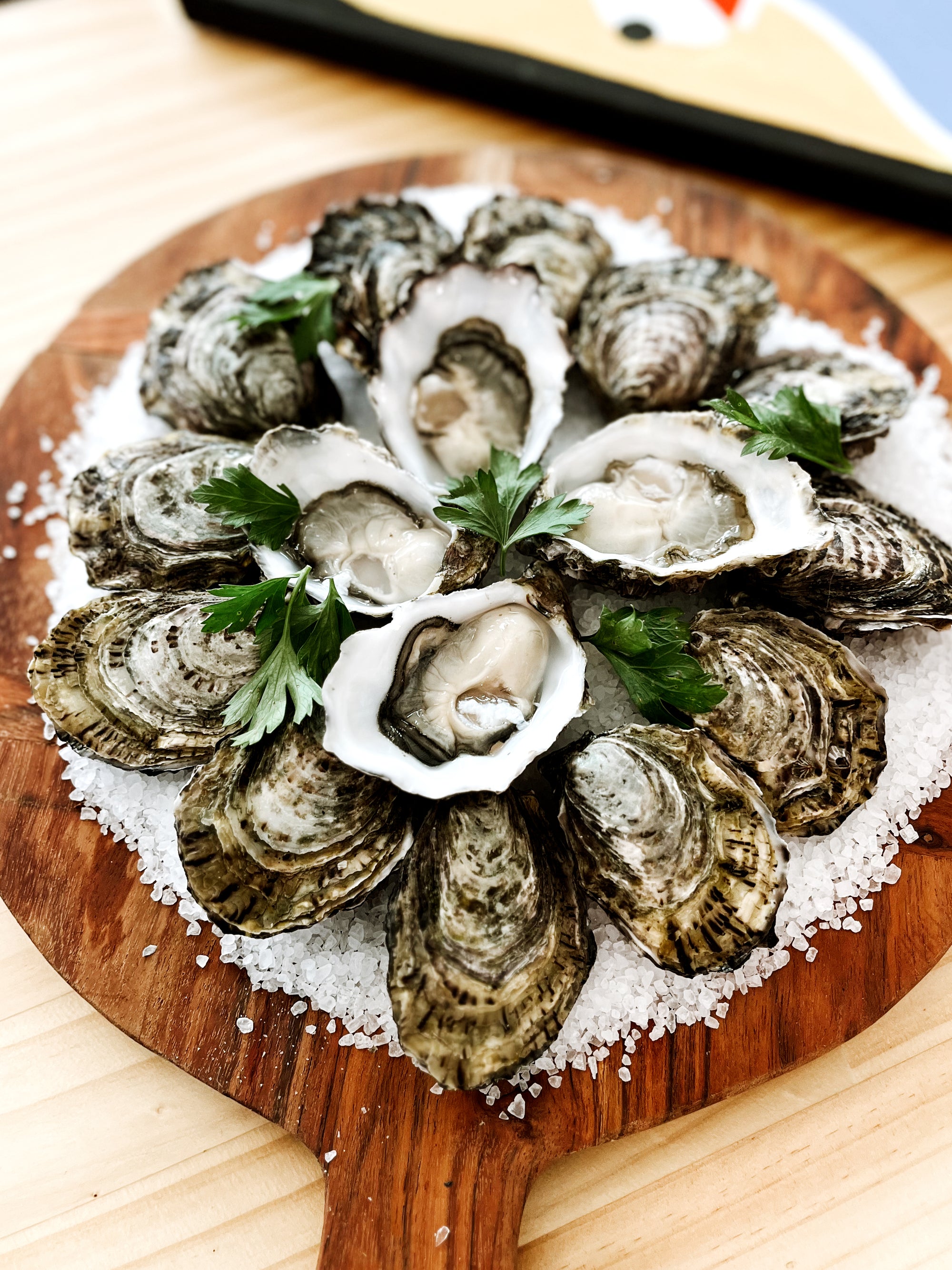 Pacific Oysters | Serving Board Rock Salt | Adelaide | Pacific Oyster Co